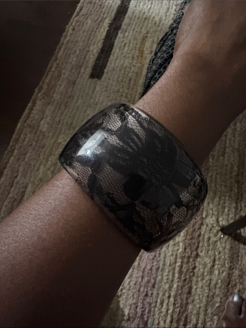 Black lace Patterned lucite Bracelet - Unbranded